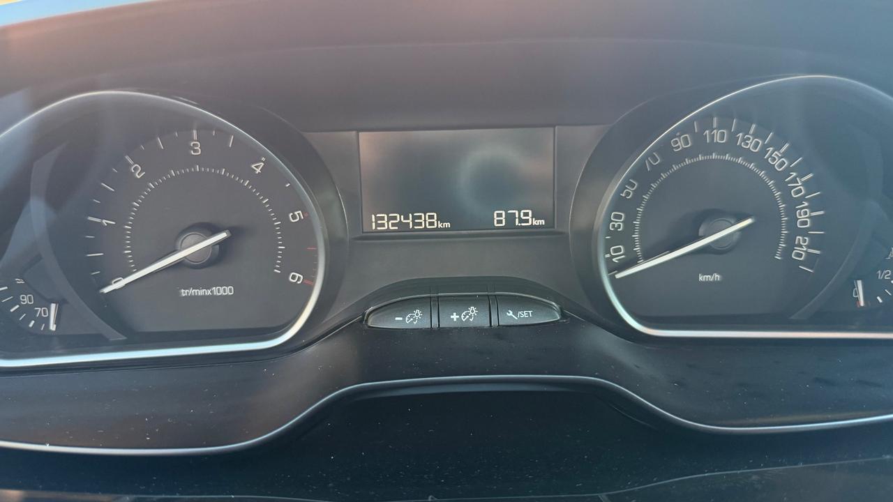 Peugeot 208 GT Line