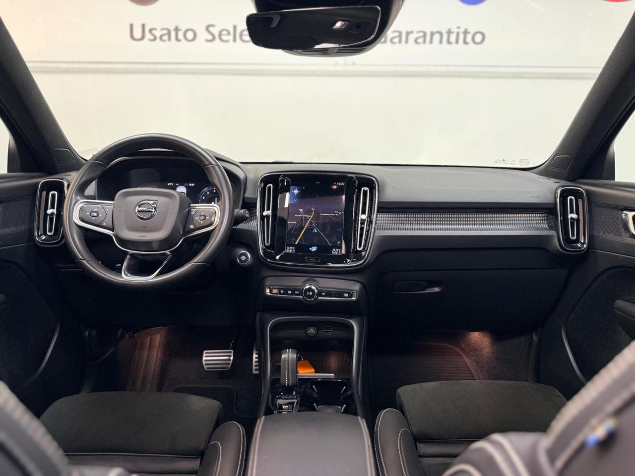 Volvo XC40 2.0 B4 mhev 197CV AWD Geartronic R-design 06/2021