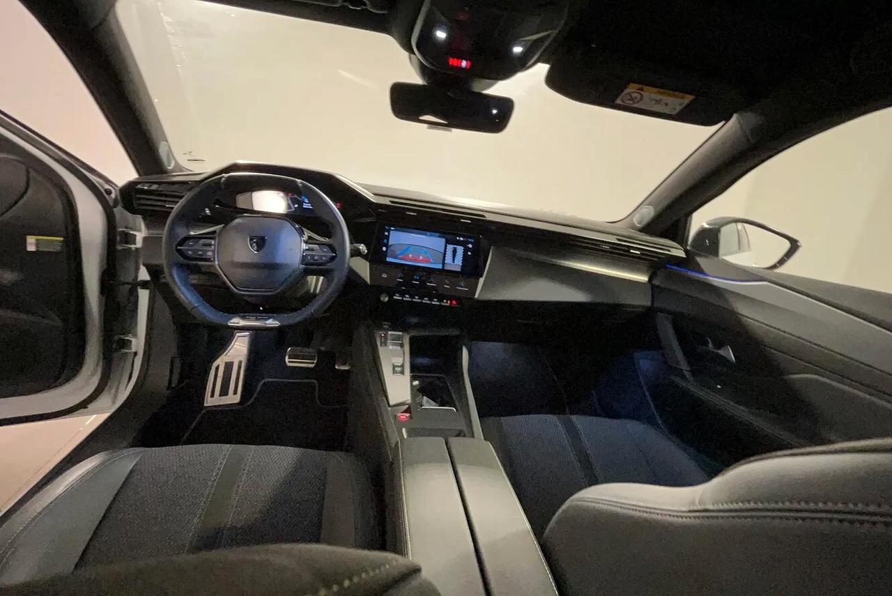 Peugeot 308 Hybrid 136 e-DCS6 SW GT