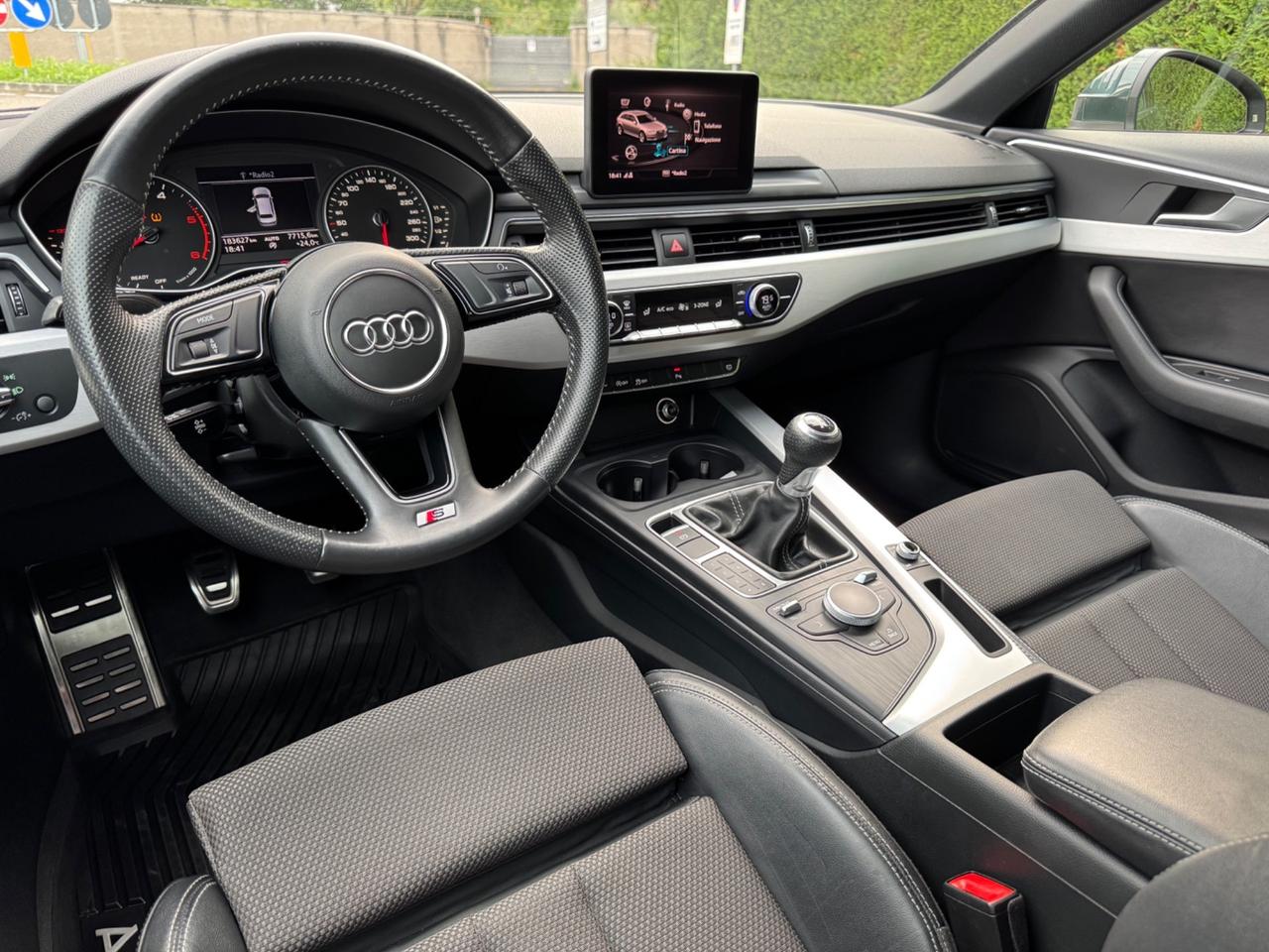 Audi A4 S-line