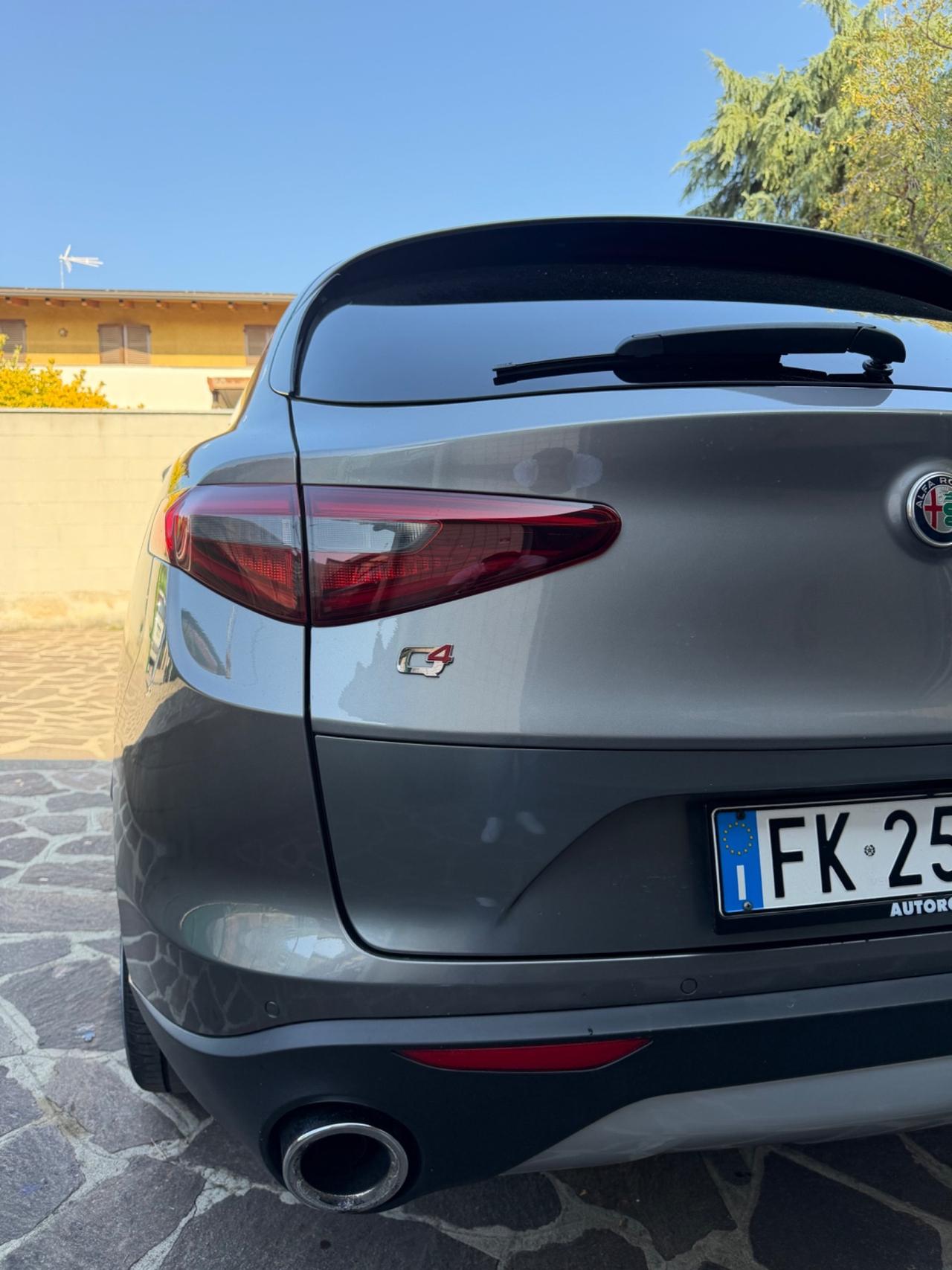 Alfa Romeo Stelvio 2.0 Turbo 280 CV AT8 Q4 First Edition garanzia 12 mesi