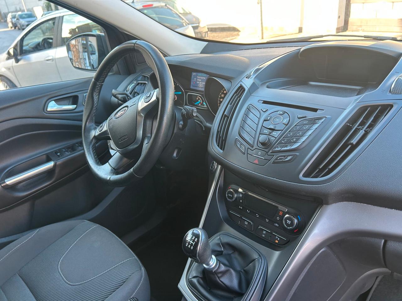 Ford Kuga 2.0 TDCI 140 CV 4WD Titanium