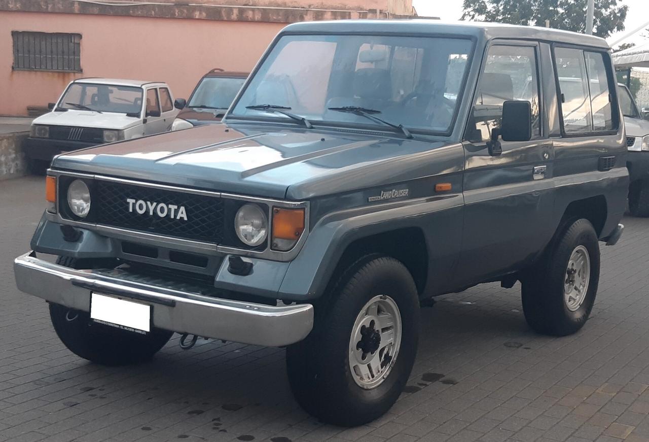 Toyota Land Cruiser II 2.4 turbodiesel SW LJ70