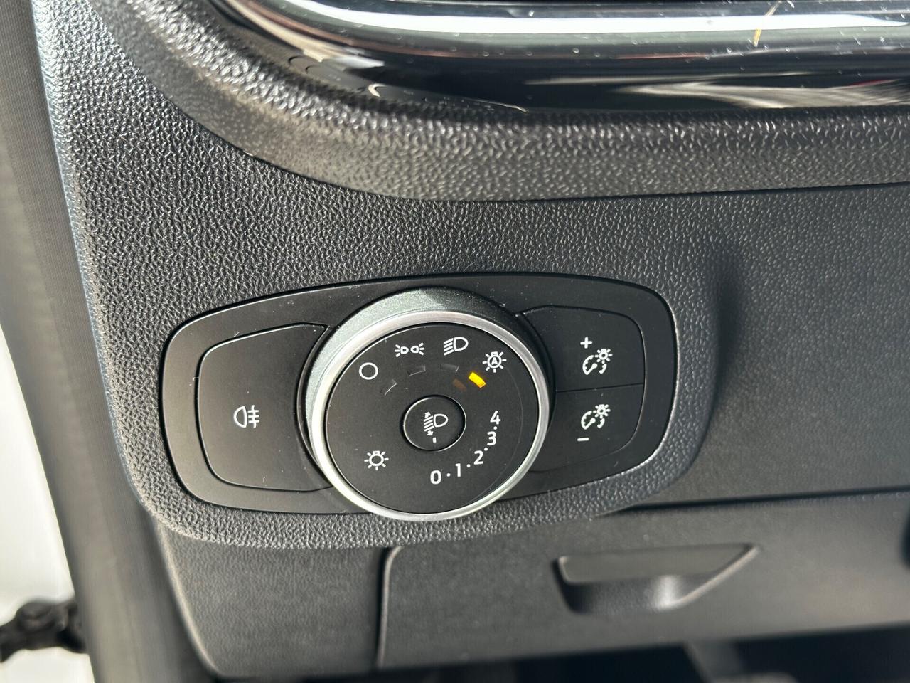 Ford Fiesta 1.5 EcoBlue 5 porte Connect