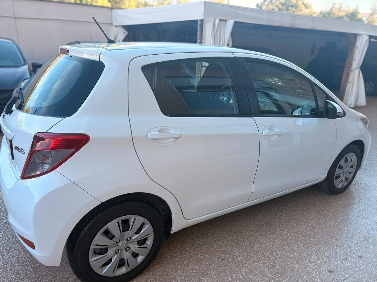 Toyota Yaris 1.0 5 porte Lounge