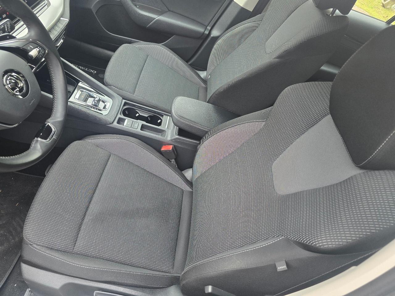 Skoda Octavia 2.0 TDI EVO SCR DSG Wagon Style