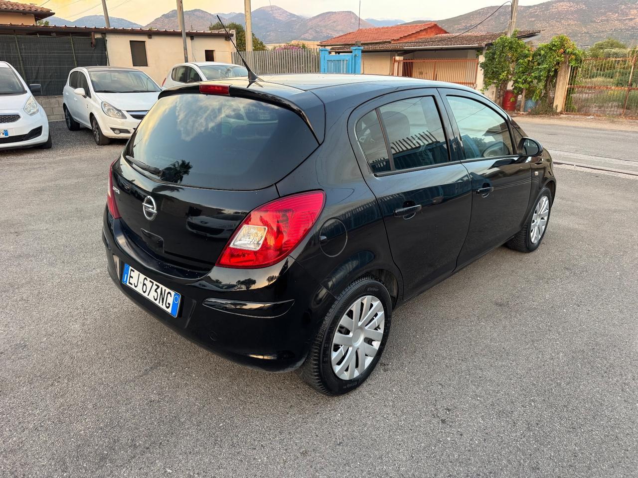 Opel Corsa 1.0 12V 5 porte Elective
