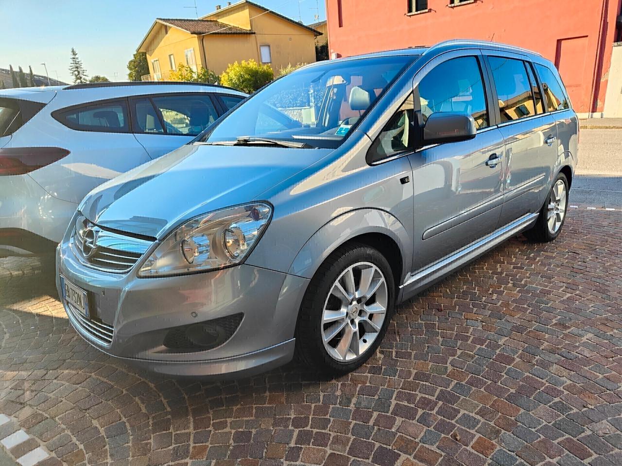 Opel Zafira 1.7 CDTI 125CV Cosmo OK Neo Patentati