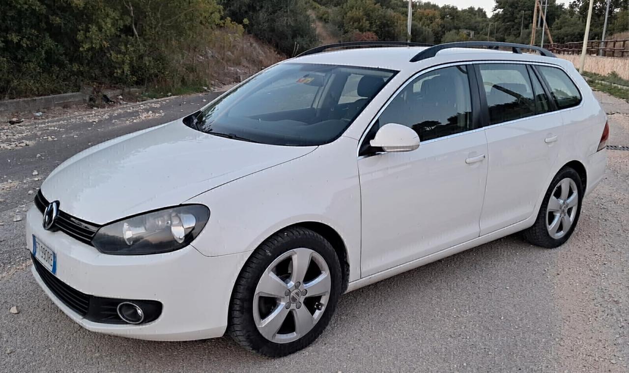 Volkswagen Golf Variant Golf 2.0 TDI 140CV DPF DSG 5p. Highline