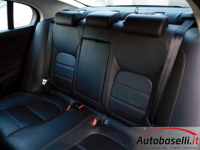 JAGUAR XE 2.0 D TURBO 180CV AUTOMATICA PRESTIGE