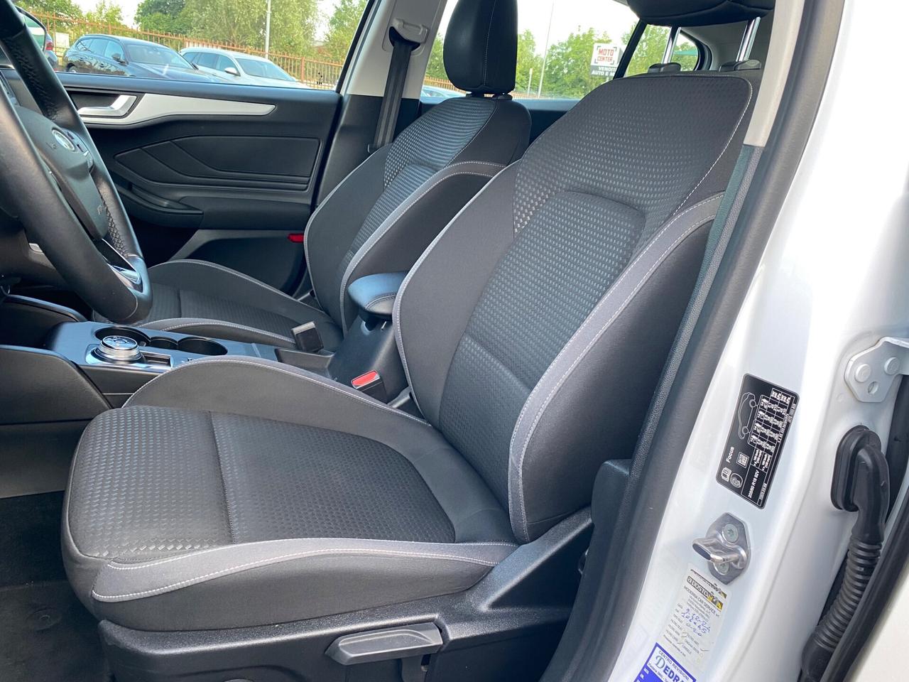 Ford Focus Berlina 1.5 120 CV automatico 5p. Business Co-Pilot