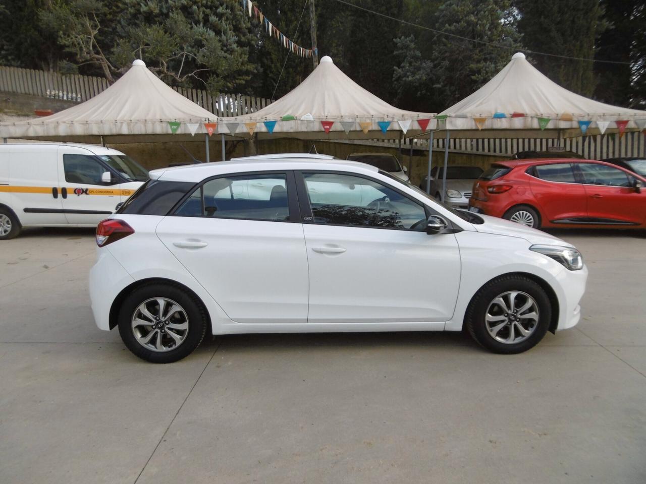 Hyundai i20 1.2 84 CV 5 porte ACTIVE GO!