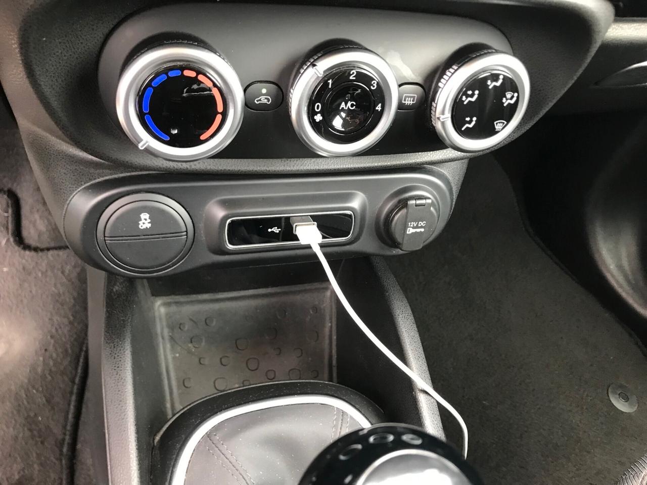 Fiat 500L 1.4 120 s "NEOPATENTATI" APPCARPLAY PDC POST.