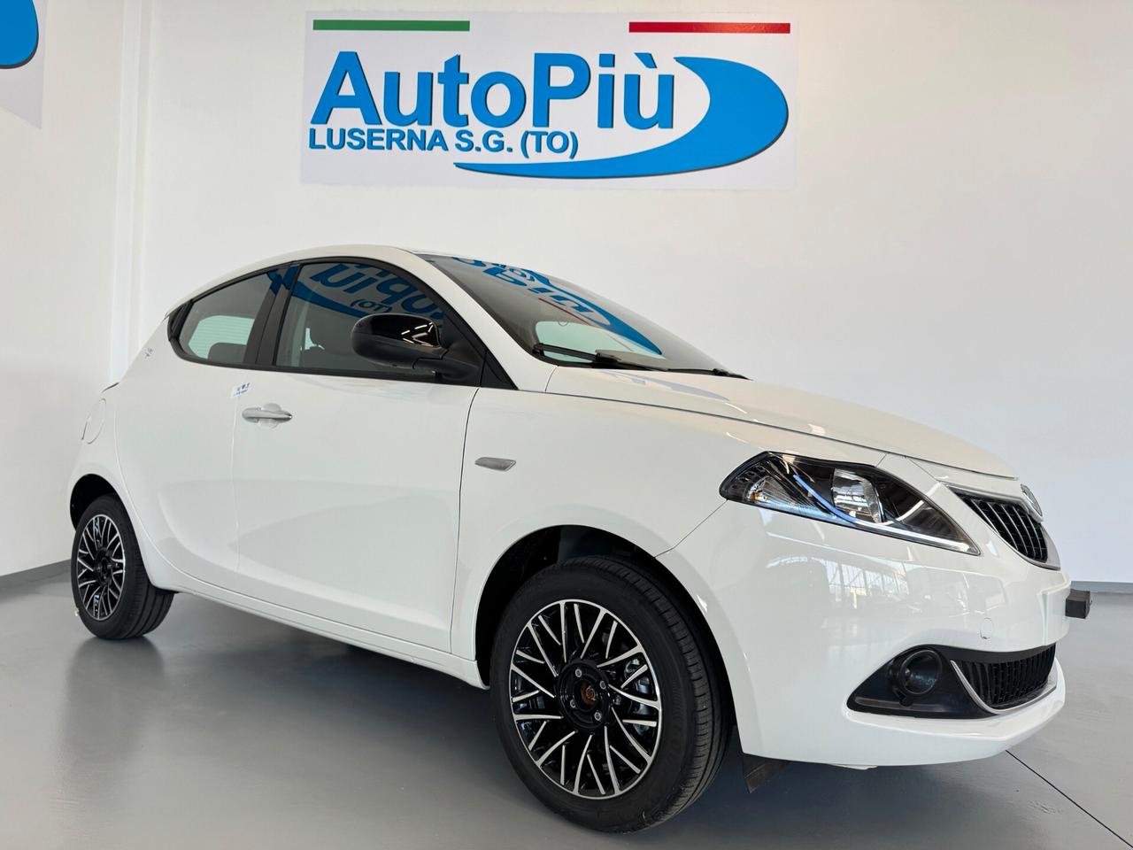 Lancia Ypsilon 1.0 FireFly 5 porte S&S Hybrid Gold Plus 5 posti