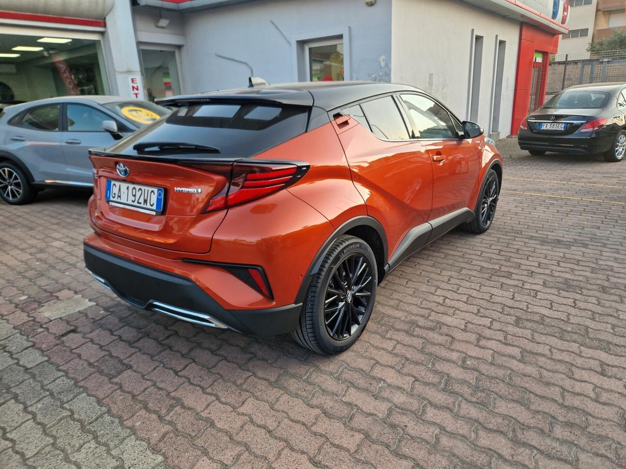 Toyota C-HR 2.0 Hybrid E-CVT Premiere