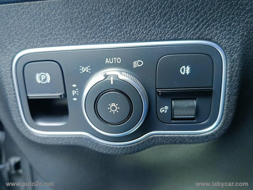 MERCEDES-BENZ GLB 180 d Automatic Sport Plus