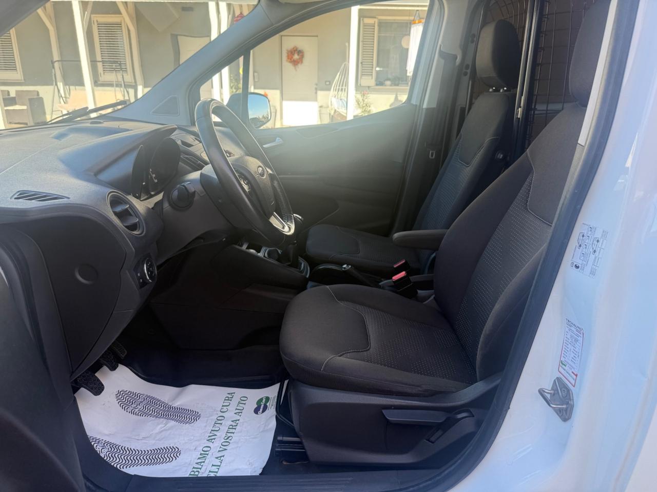 Ford Transit Courier 1.5 TDCi 75cv Van