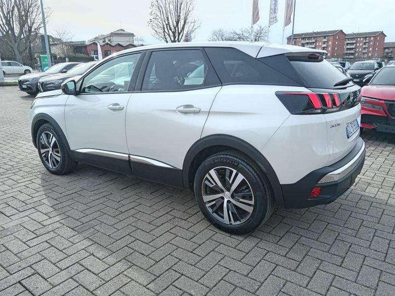 Peugeot 3008 BlueHDI 130 EAT8 S&S Allure Pack - Autocarro N1