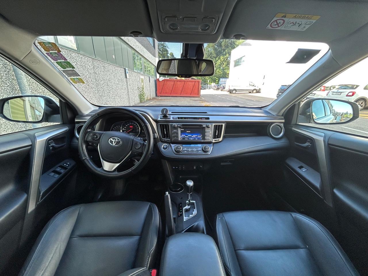 Toyota RAV 4 RAV4 2.2 D-CAT 150 CV 4WD Automatico Navi Pelle Xenon