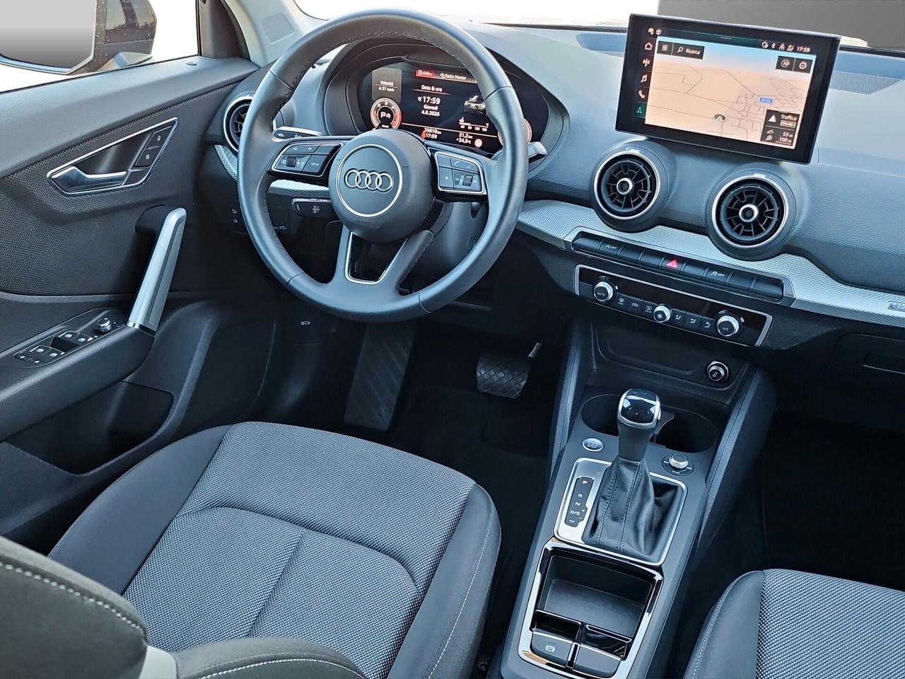 Audi Q2 35 TDI S LINE Identity Black