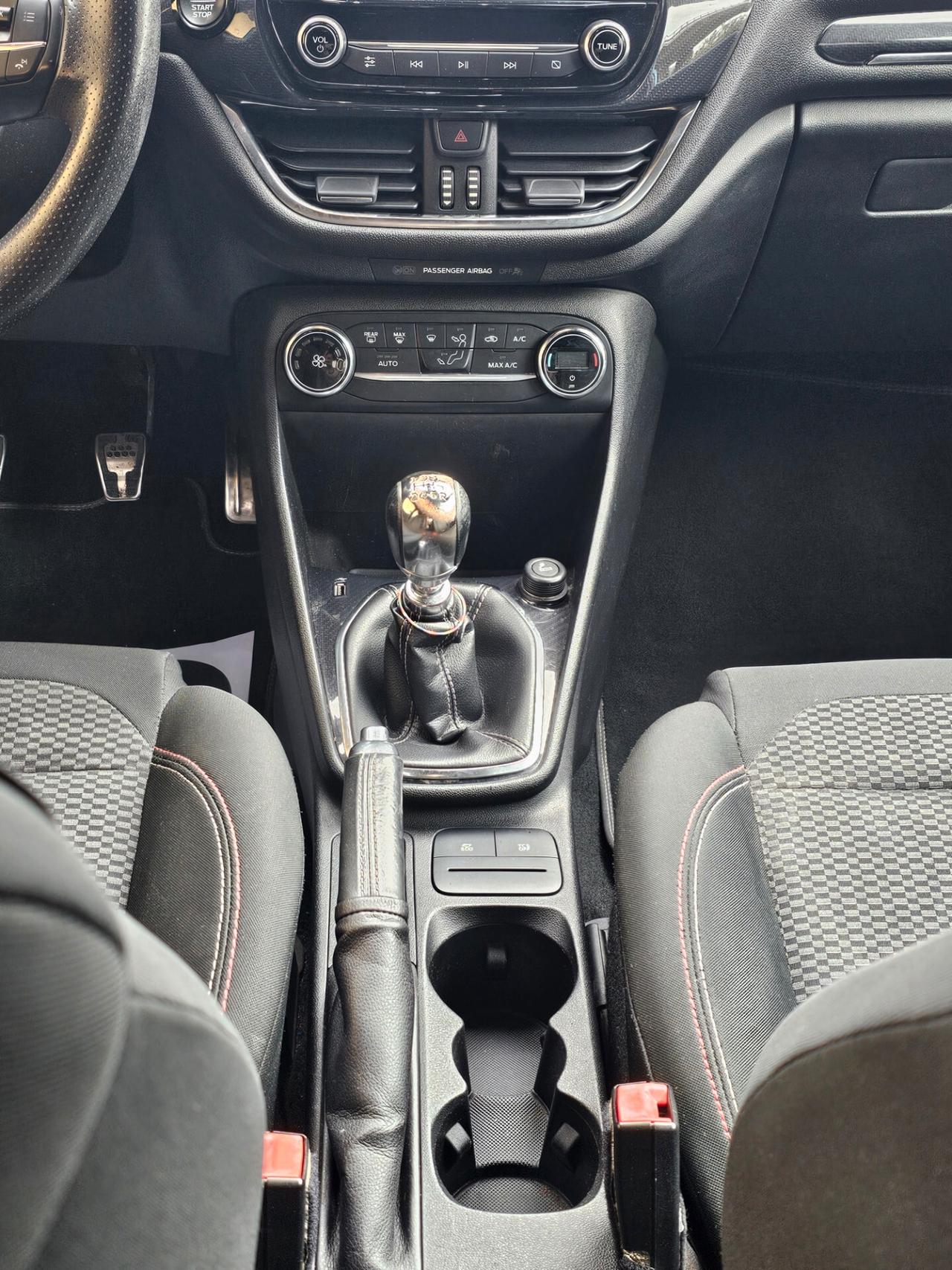 Ford Fiesta 1.5 TDCi 5 porte ST-Line