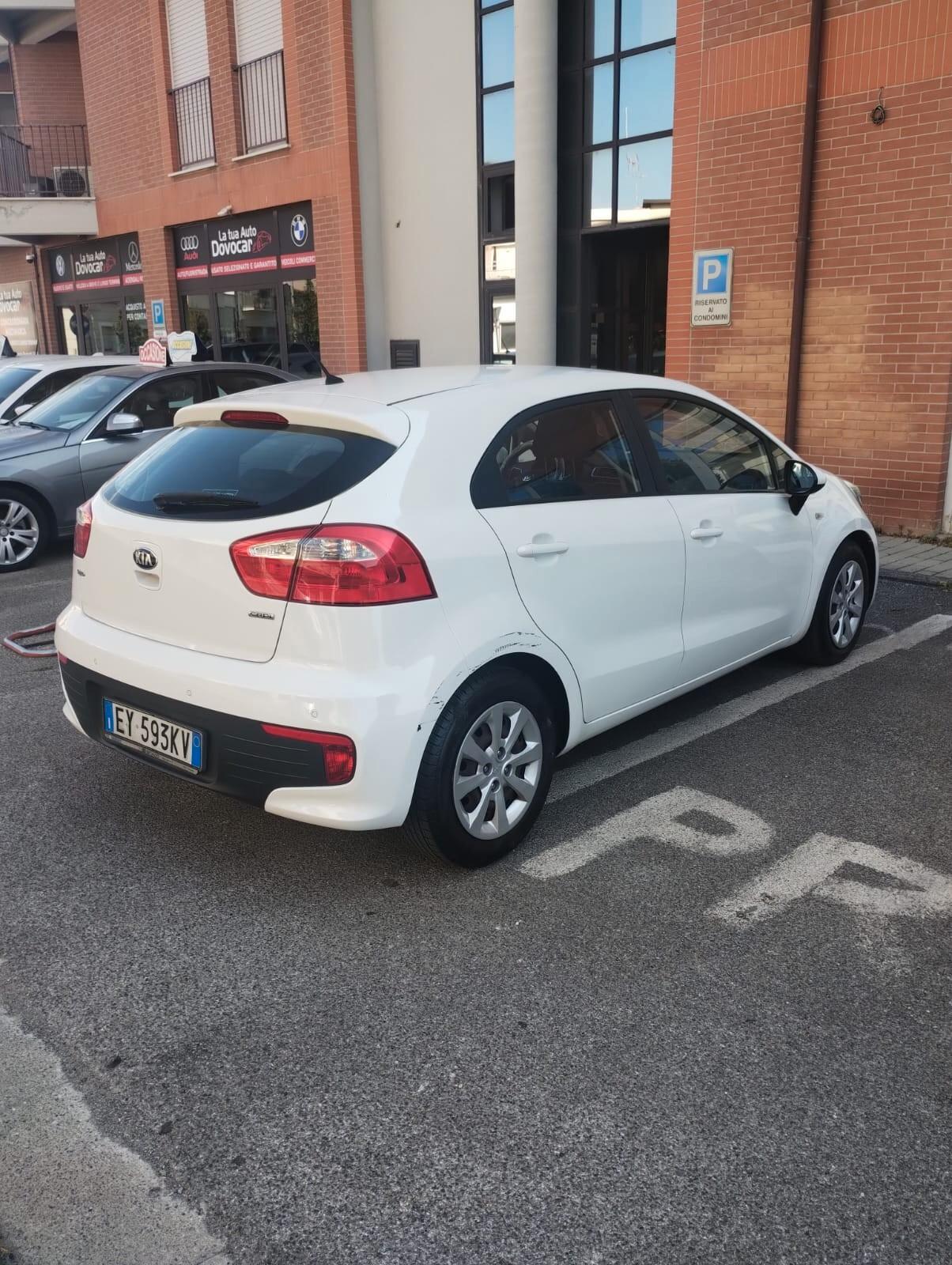 Kia Rio 1.1 CRDi 5p. Cool