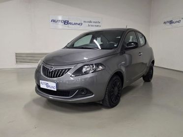 Lancia Ypsilon 1.0 FireFly 70cv S&S Hybrid SILVER solo 37.000 km !