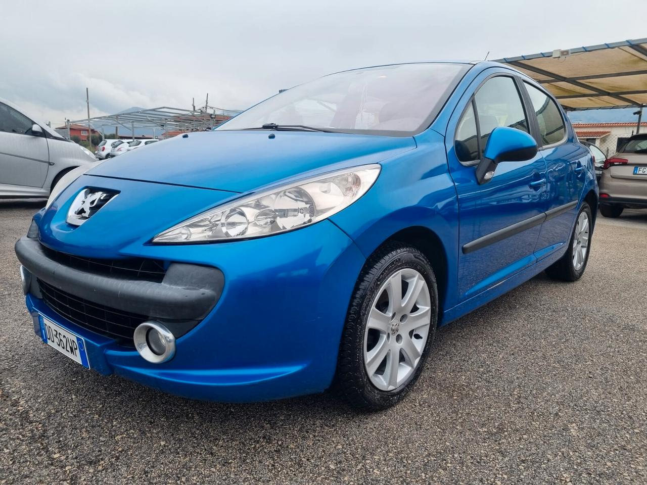 Peugeot 207 1.6 HDi Anche Neopatentati