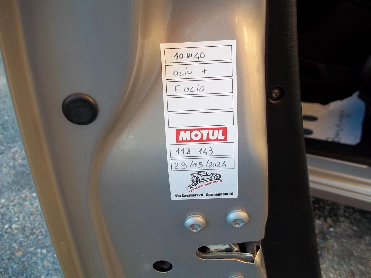 Lancia Ypsilon Gold 1.2 8v Ok neopatentati 5 posti Euro 5B