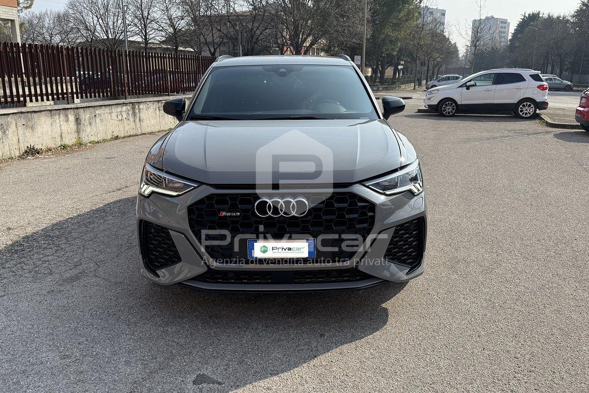 AUDI RS Q3 quattro S tronic