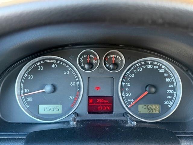 Volkswagen Passat 2.0 cat Highline