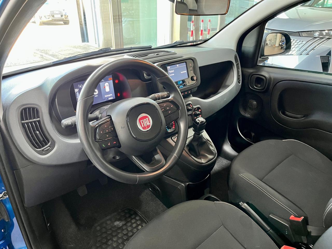 Fiat Panda 1.0 Hybrid Pandina 18000 KM