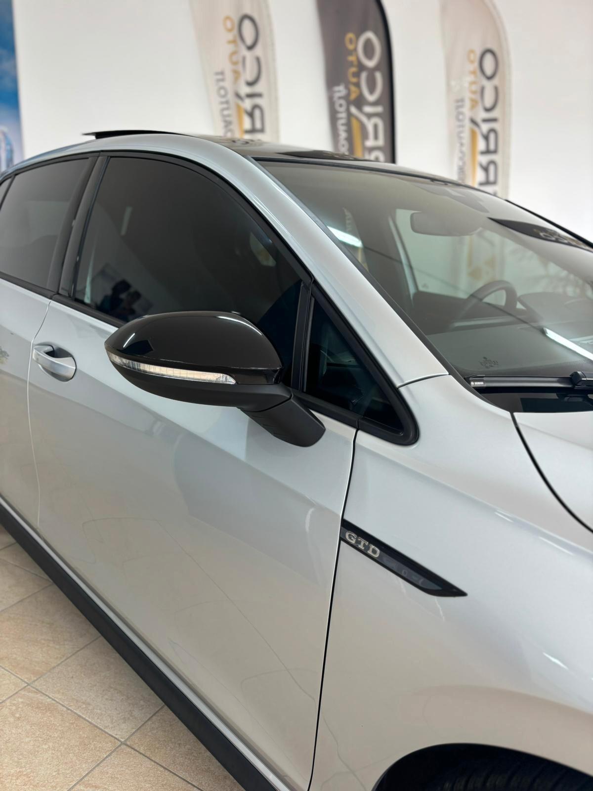 Volkswagen Golf 2.0 TDI DSG GTD