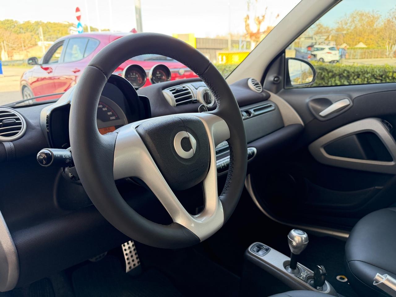 Smart ForTwo 1000 72 kW cabrio BRABUS 102cv