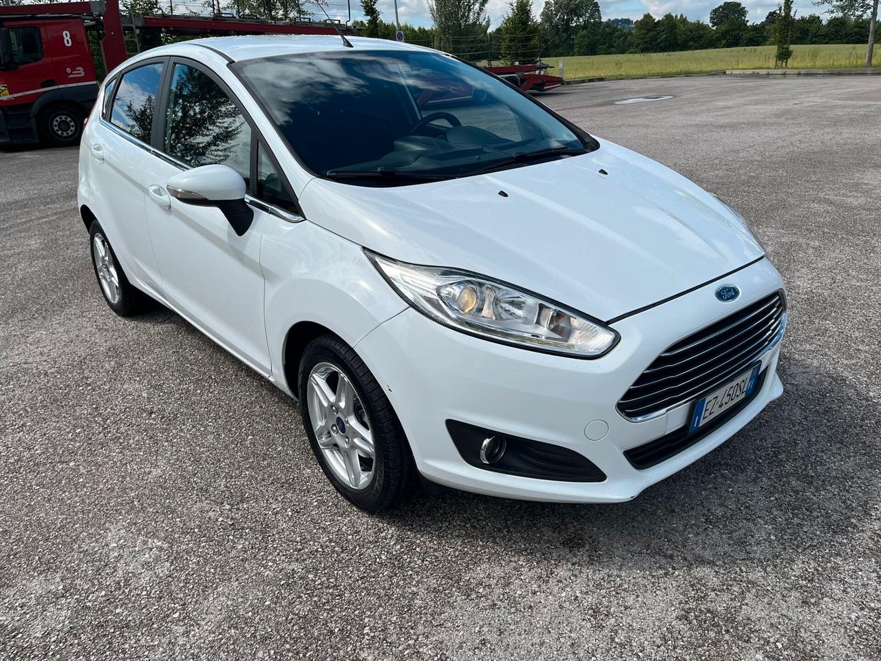 FORD FIESTA 1.4 NEOPATENTATI 2015 5PORTE