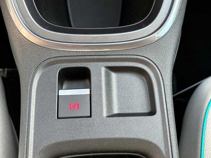 FIAT 600 (2023-->) Hybrid DCT MHEV La Prima