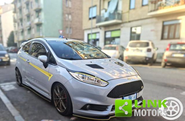 FORD Fiesta 1.6 200CV 3 porte ST 200