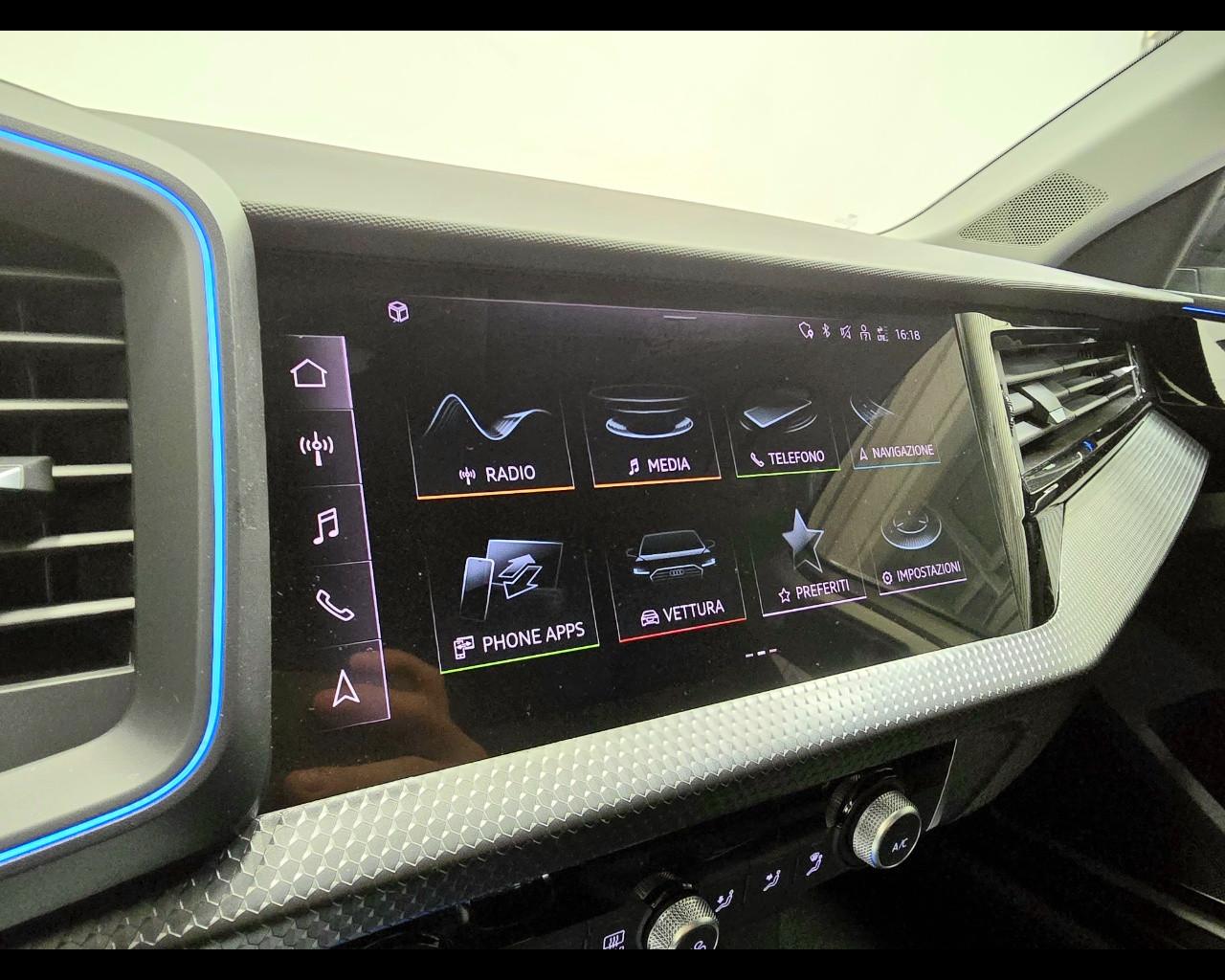 AUDI A1 ALLSTREET 30 TFSI IDENTITY CONTRAST