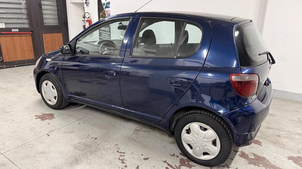 Toyota Yaris 1.0i 16V cat 5 porte
