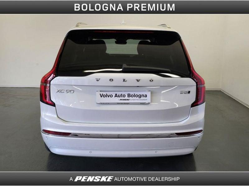 Volvo XC90 B5 AWD automatico 7 posti Ultra Bright