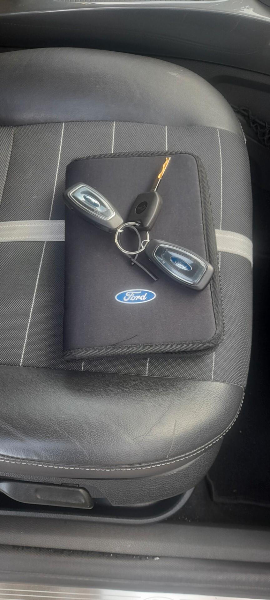 Ford Kuga 2.0 TDCI 163 CV 4WD Powershift Titanium