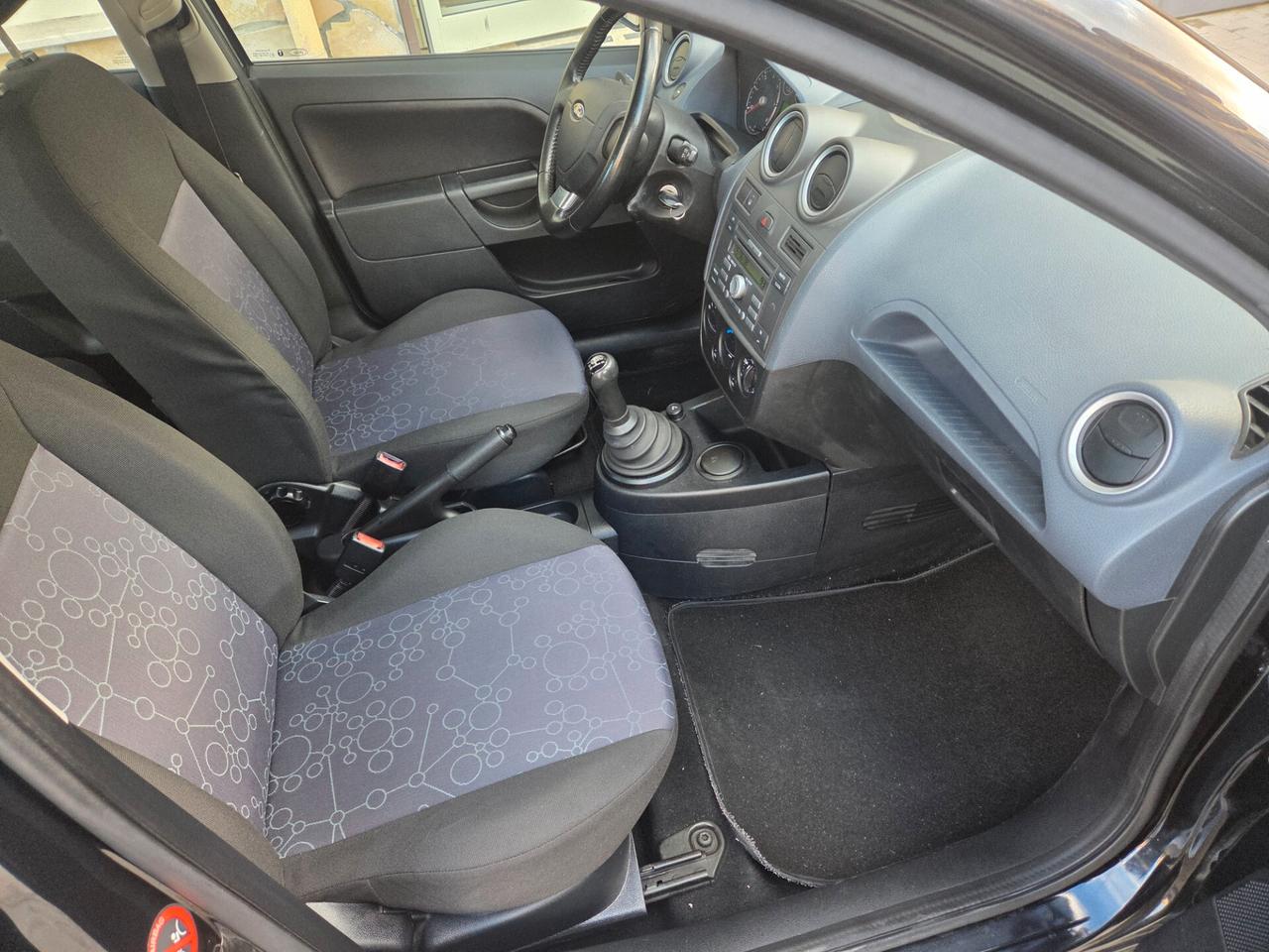 FORD FIESTA 1.4 TDCI 70 CV SOLI KM 100000 CERTIF