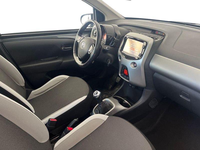 Toyota Aygo Aygo 5p 1.0 x-play tss