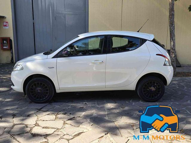 LANCIA Ypsilon 0.9 TwinAir 85 CV 5 porte Metano Ecochic Gold