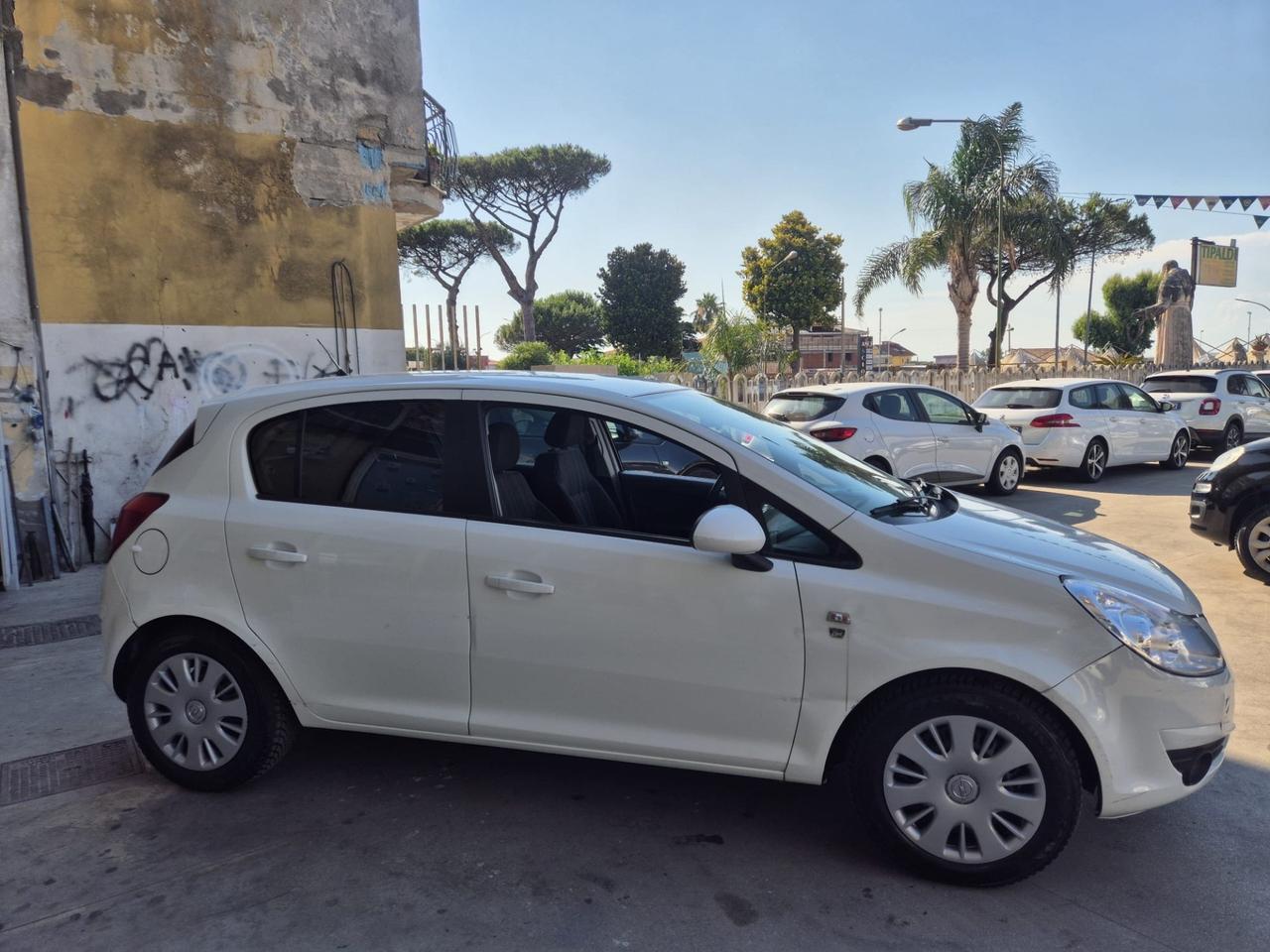 Opel Corsa 1.2 5 porte Cosmo euro5