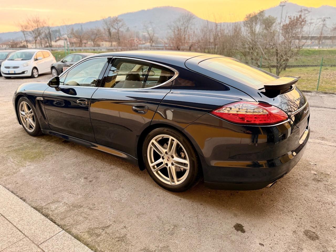 Porsche Panamera 4.8 294kw 4S Full Optional
