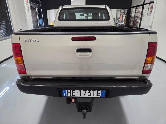 TOYOTA Hilux 2.5 D-4D 4WD 2p. Extra Cab