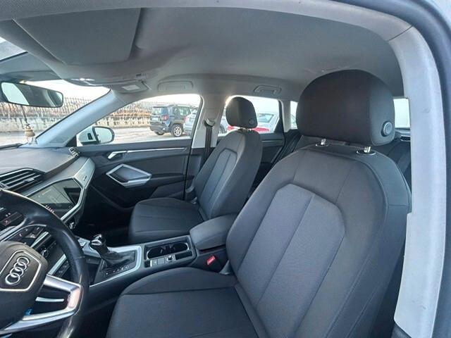AUDI Q3 35 TDI S TRONIC BUSINESS