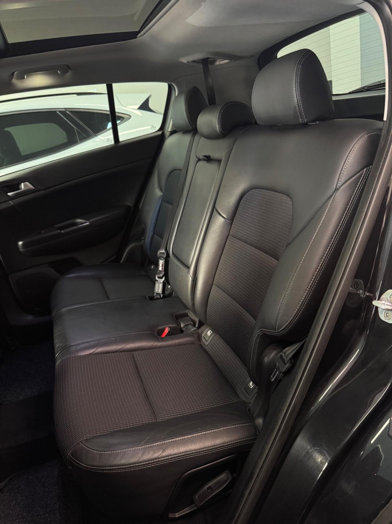 Kia Sportage 1.7 CRDI 141 CV TETTO APRIBILE