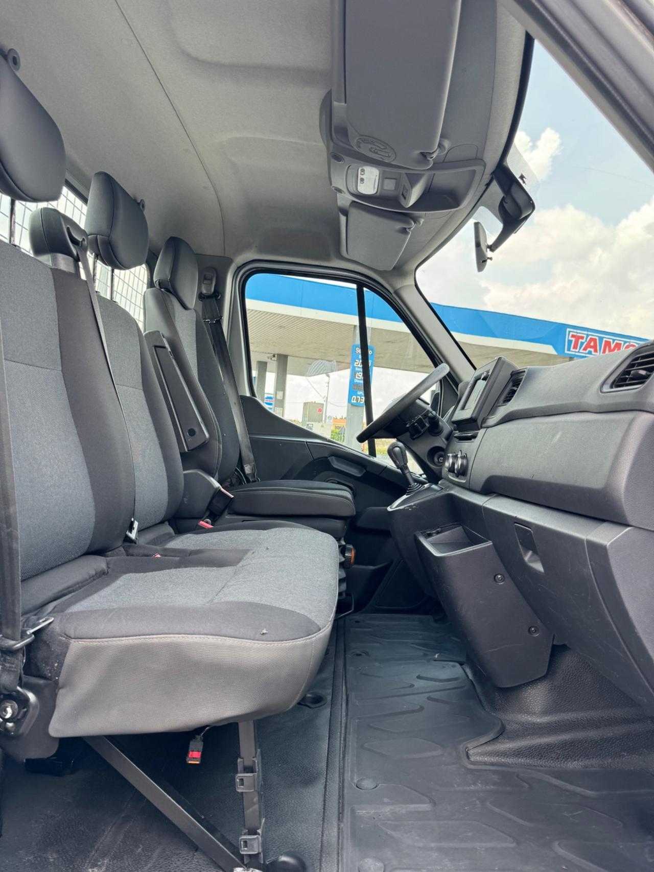 Nissan NV400 NV 400 2.3 DCI 3T5 N-CONNECTA